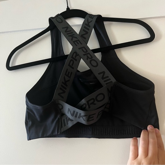 NWOT NIKE Pro Swoosh Women’s Bust Cut-Out High Intensity Sports Bra, L - Picture 3 of 4